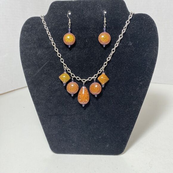 MOOD STONE Necklace/Earring Set Color Changing Etched Stones 22” Silver Chain